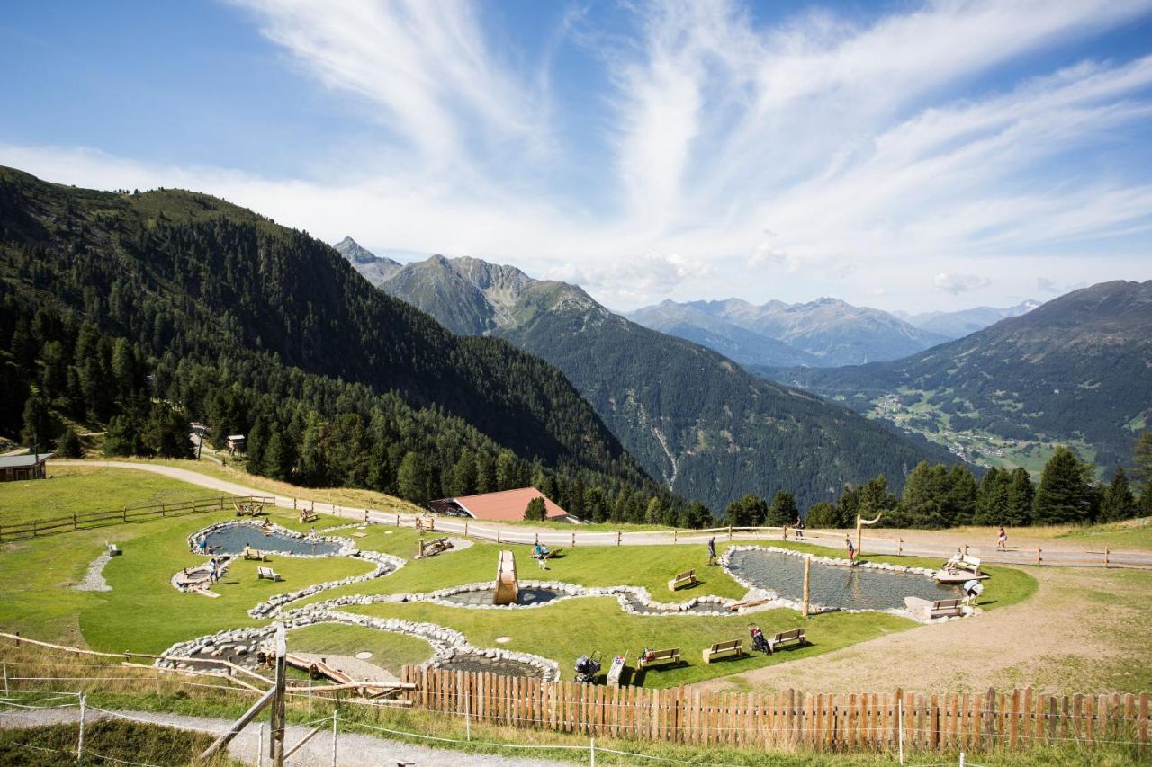 Apart Pitztalurlaub ヴェンス エクステリア 写真
